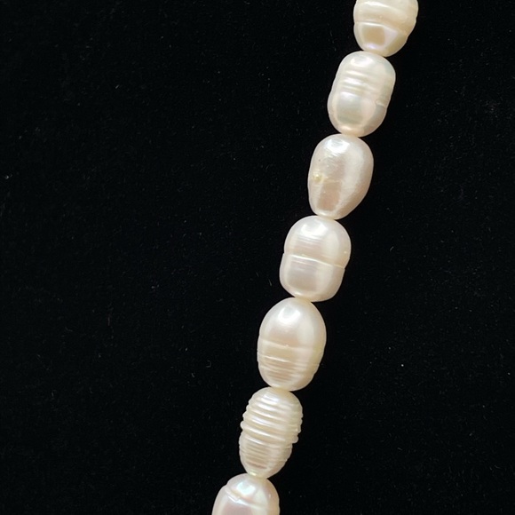 Genuine Pearl Necklace! - Picture 3 of 5